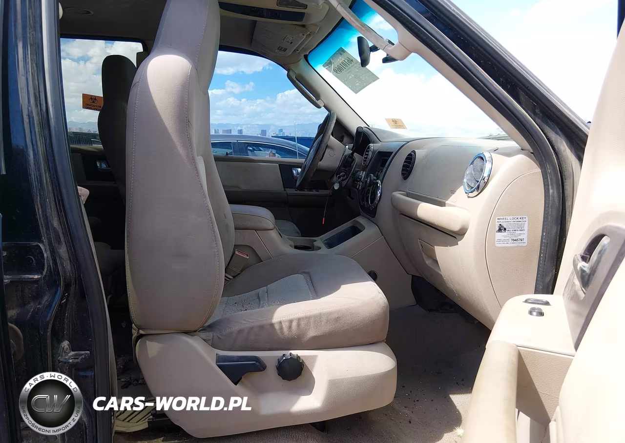 2004 Ford Expedition Xlt VIN:1FMRU15W14LB76358 - 5