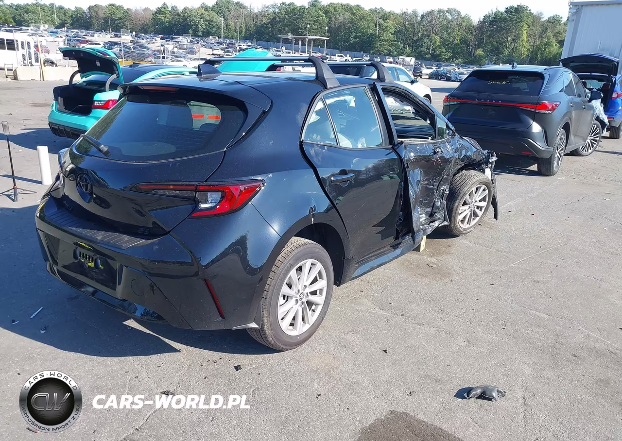 2026 Toyota Corolla Se VIN:JTND4MBE6T3271049 - 4