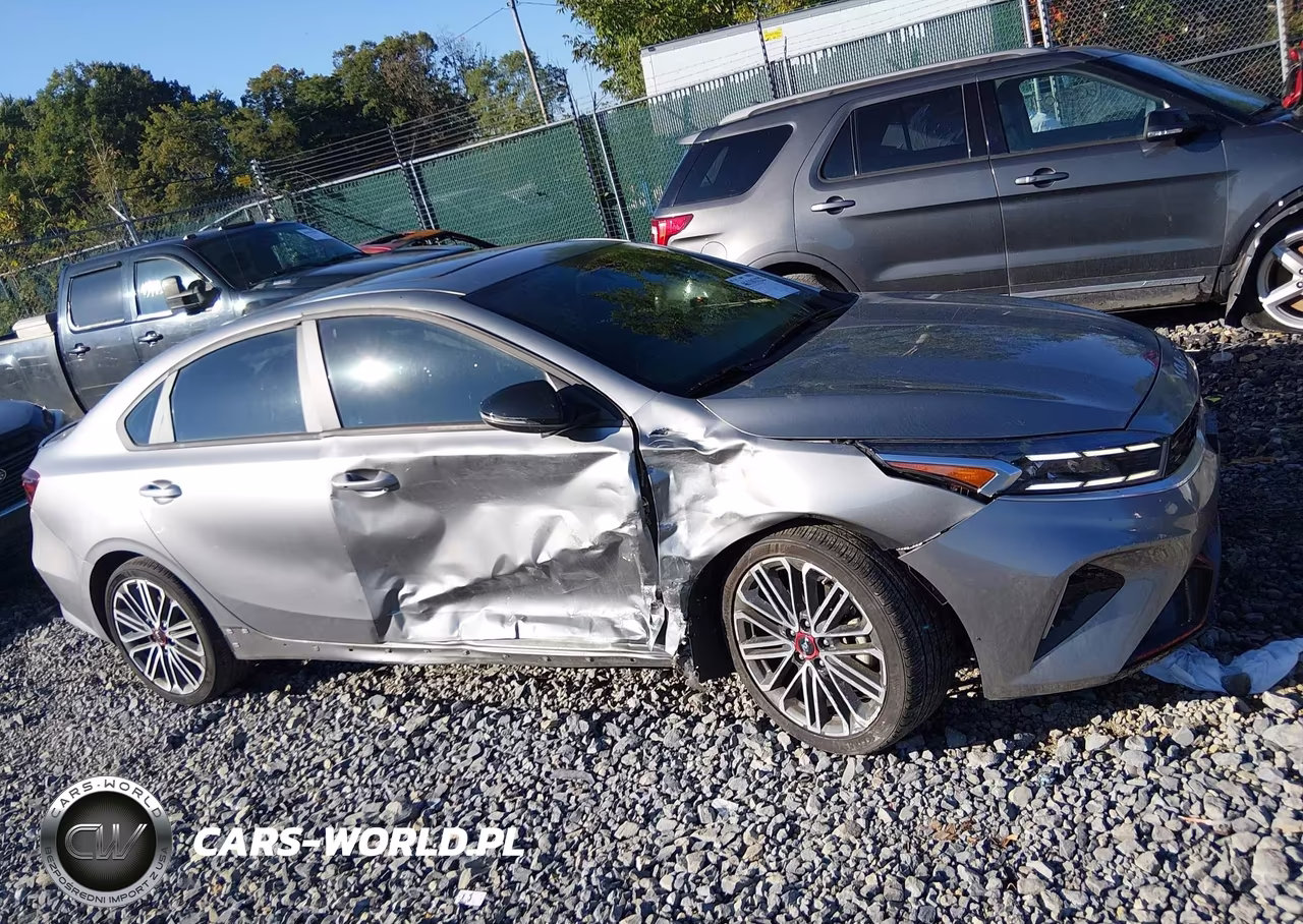 2024 Kia Forte Gt VIN:3KPF44AC3RE812279 - 13