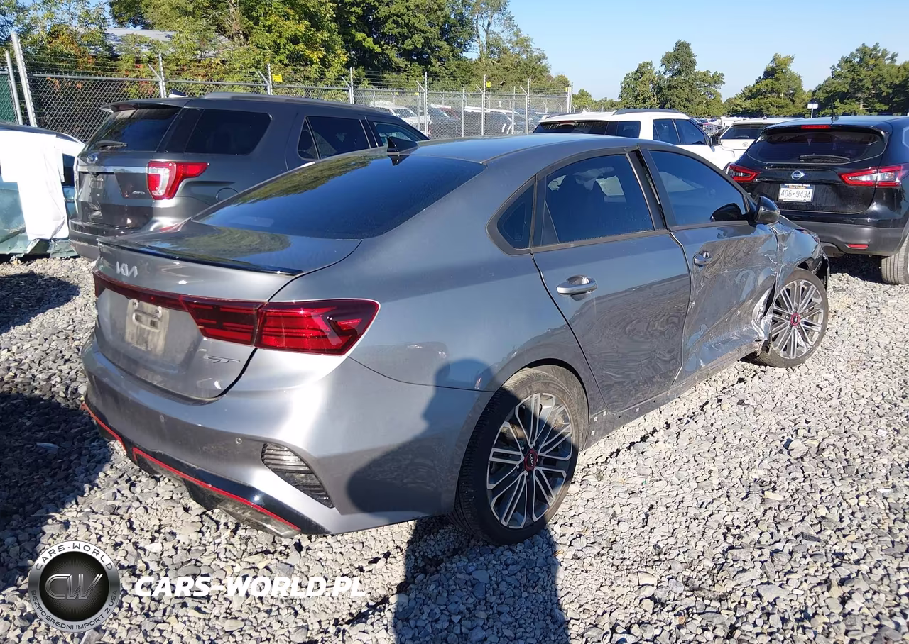 2024 Kia Forte Gt VIN:3KPF44AC3RE812279 - 4