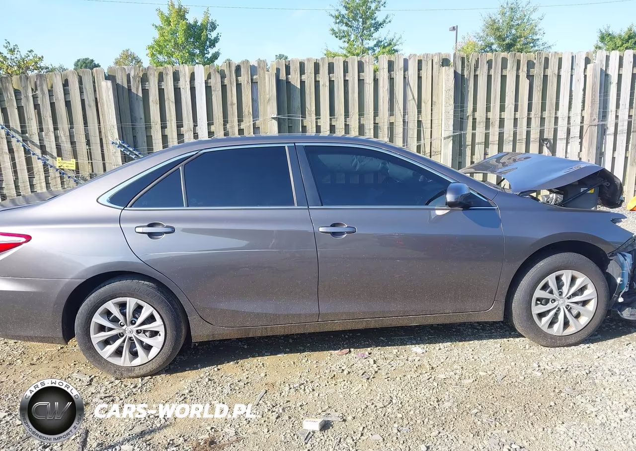 2017 Toyota Camry Le VIN:4T1BF1FK8HU419297 - 14
