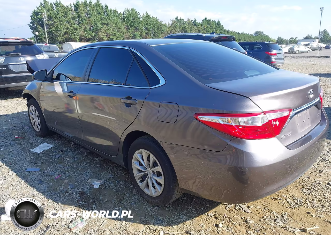 2017 Toyota Camry Le VIN:4T1BF1FK8HU419297 - 3