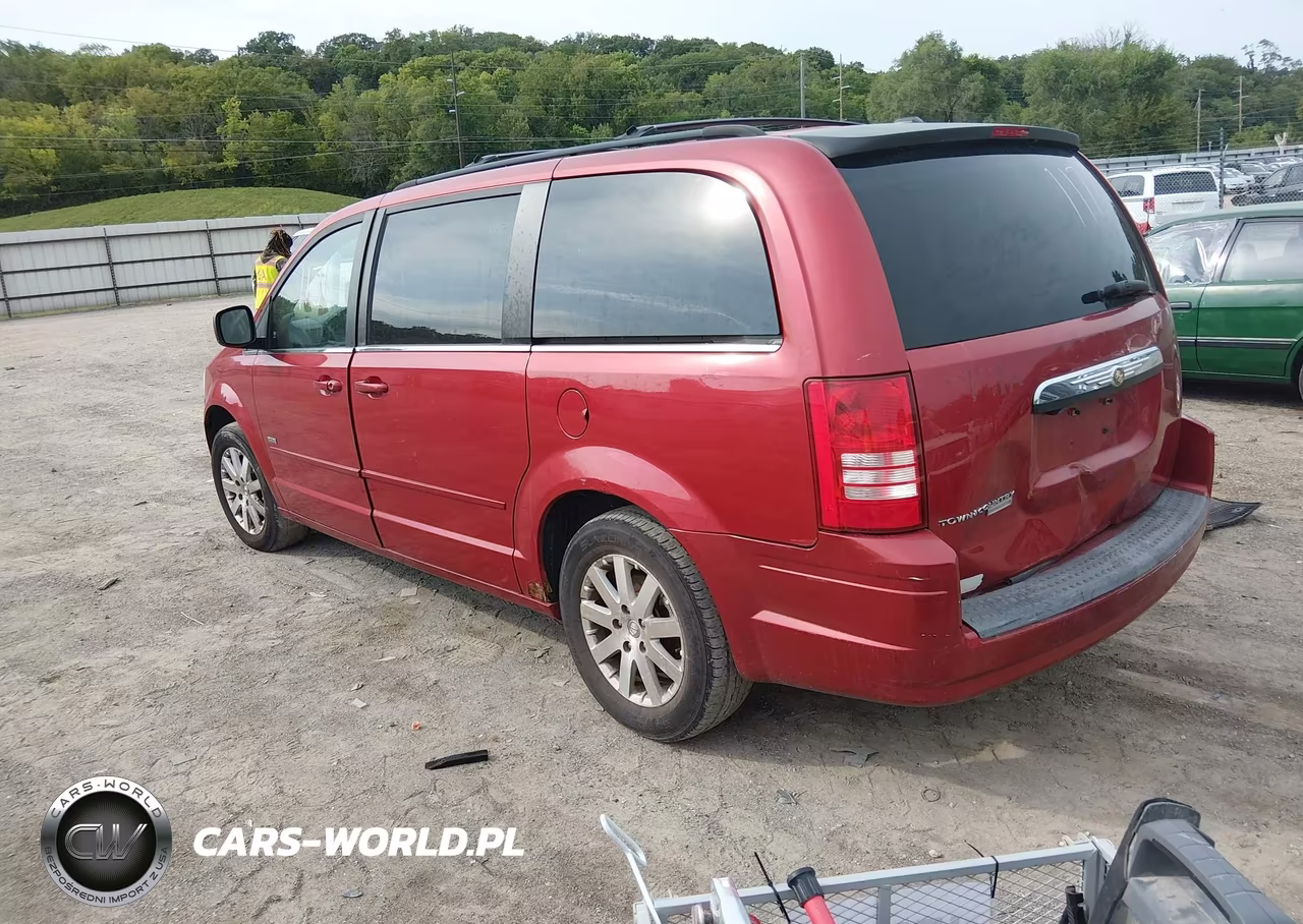 2008 Chrysler Town & Country Touring VIN:2A8HR54P98R828104 - 3