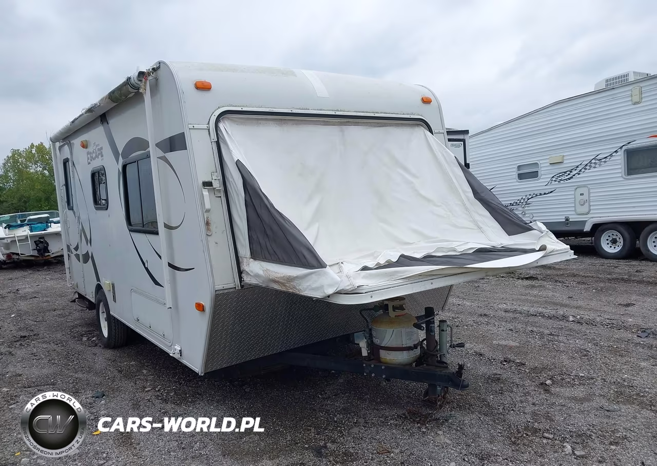 2012 Spree Escape 18Rbt Travel Trailer