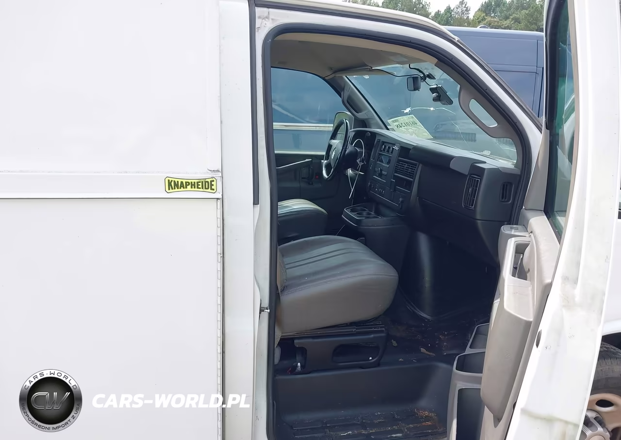 2020 Chevrolet Express Cutaway Work Van VIN:1GB0GRFG7L1273685 - 5
