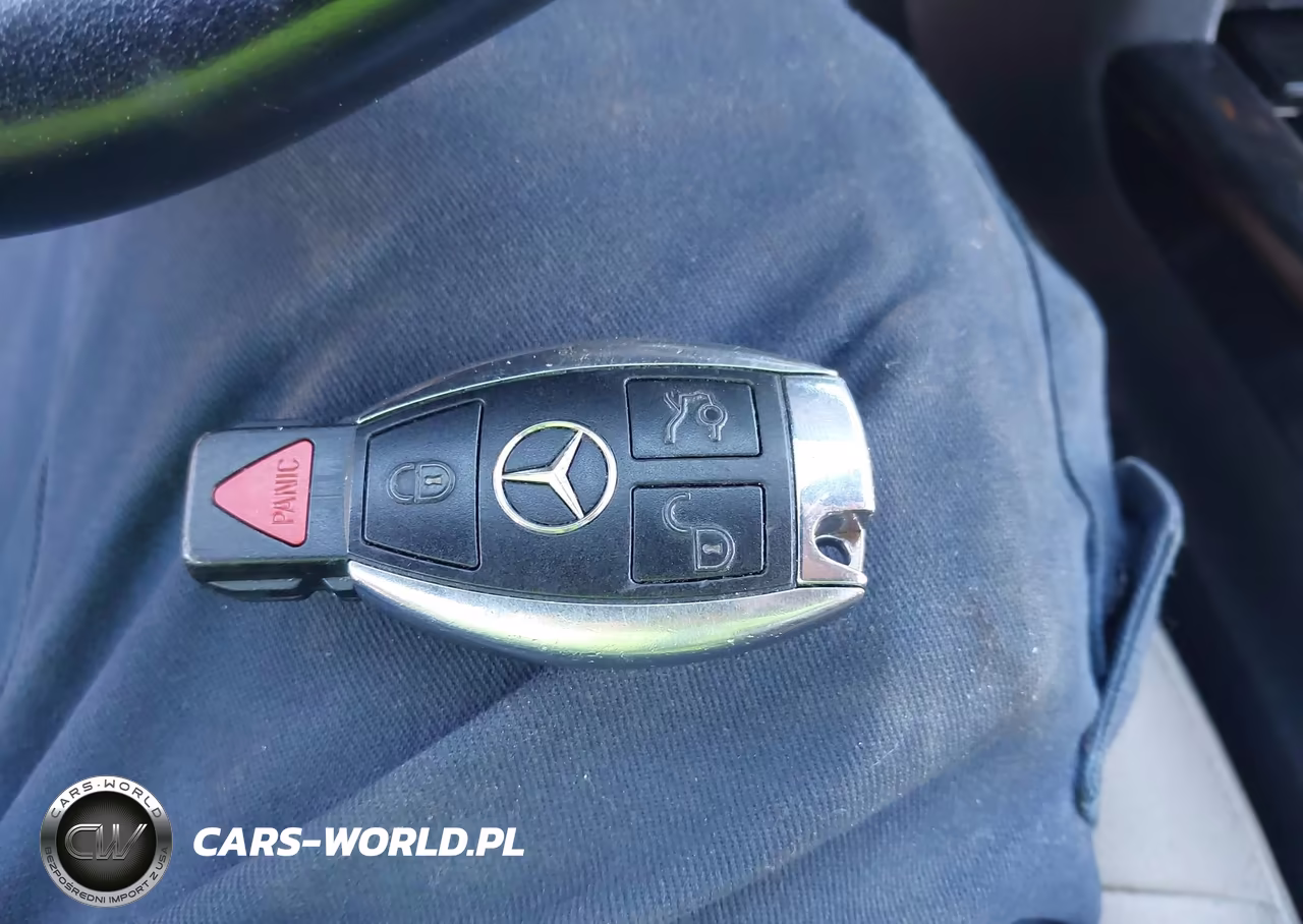 2010 Mercedes-Benz E 350 4Matic VIN:WDDHF8HB1AA071022 - 11