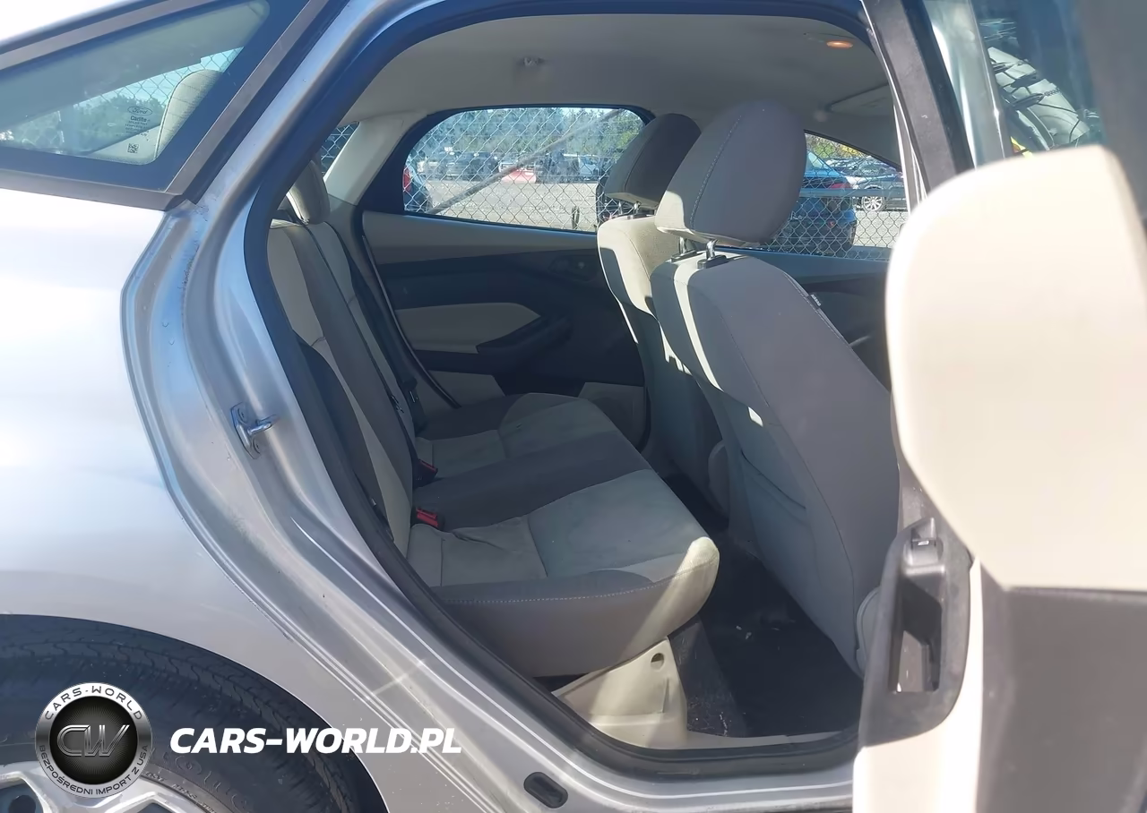 2012 Ford Focus Se VIN:1FAHP3F26CL469790 - 8
