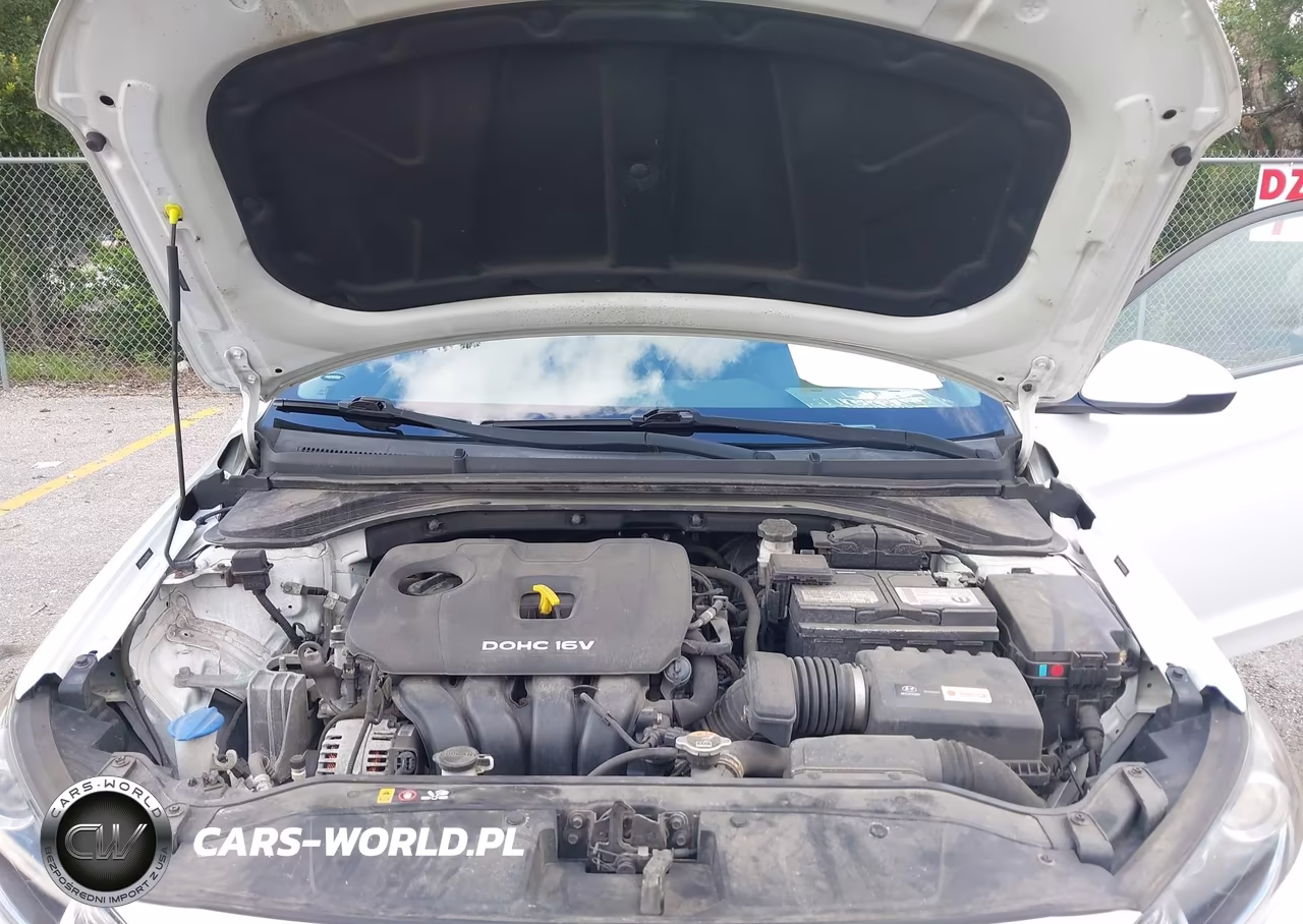 2018 Hyundai Elantra Sel VIN:5NPD84LF1JH228708 - 10