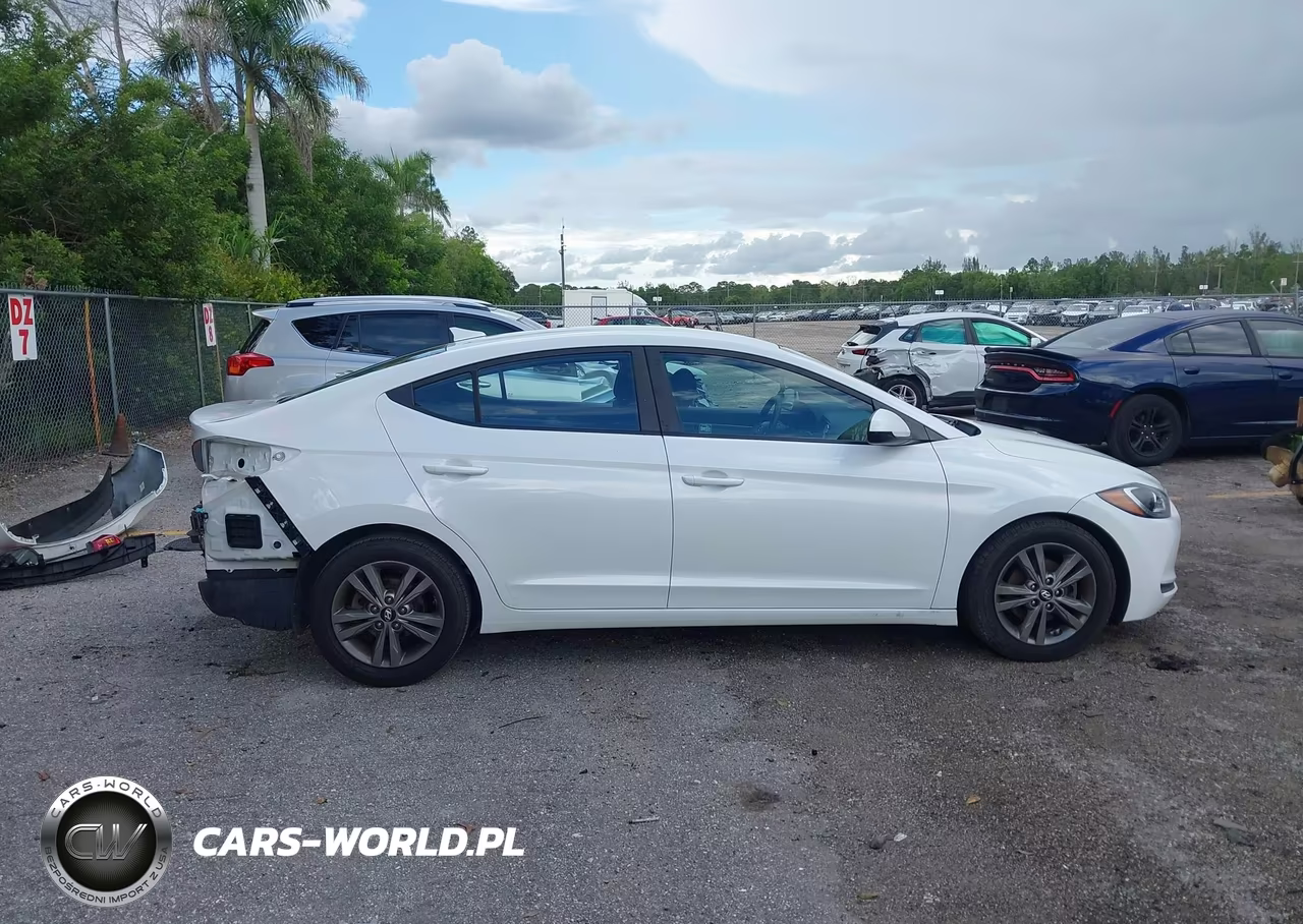 2018 Hyundai Elantra Sel VIN:5NPD84LF1JH228708 - 14