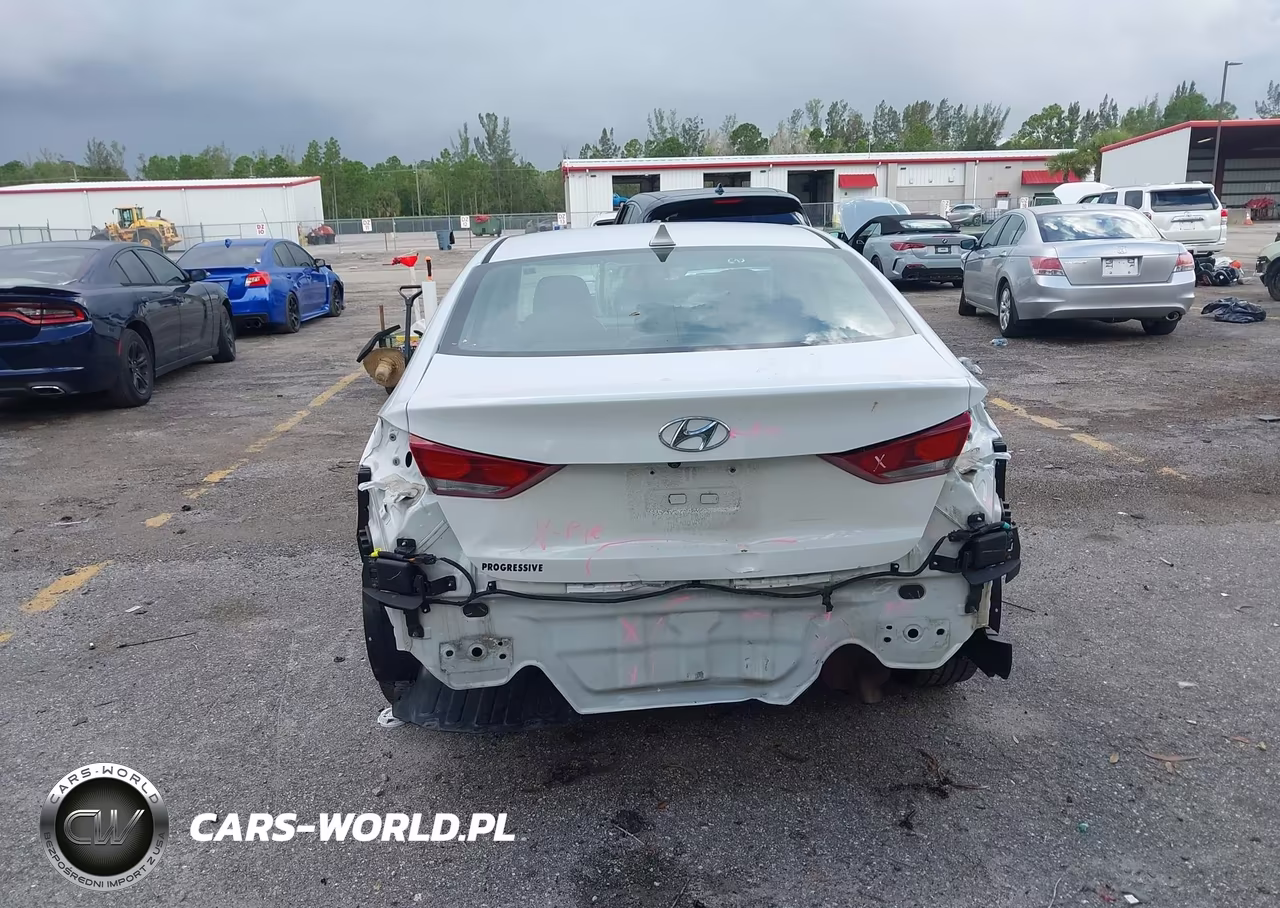 2018 Hyundai Elantra Sel VIN:5NPD84LF1JH228708 - 17