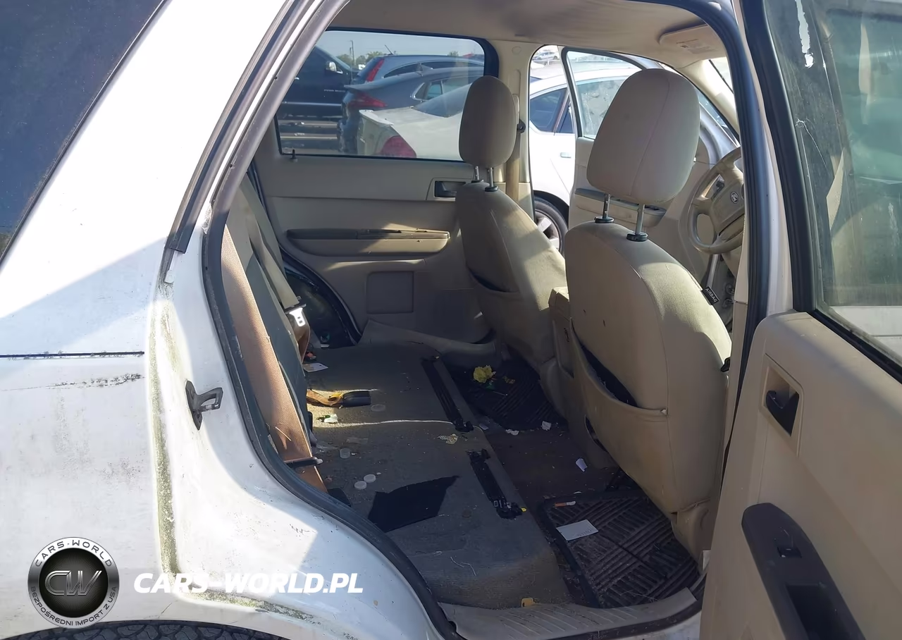 2008 Ford Escape Xlt VIN:1FMCU03148KA08829 - 8