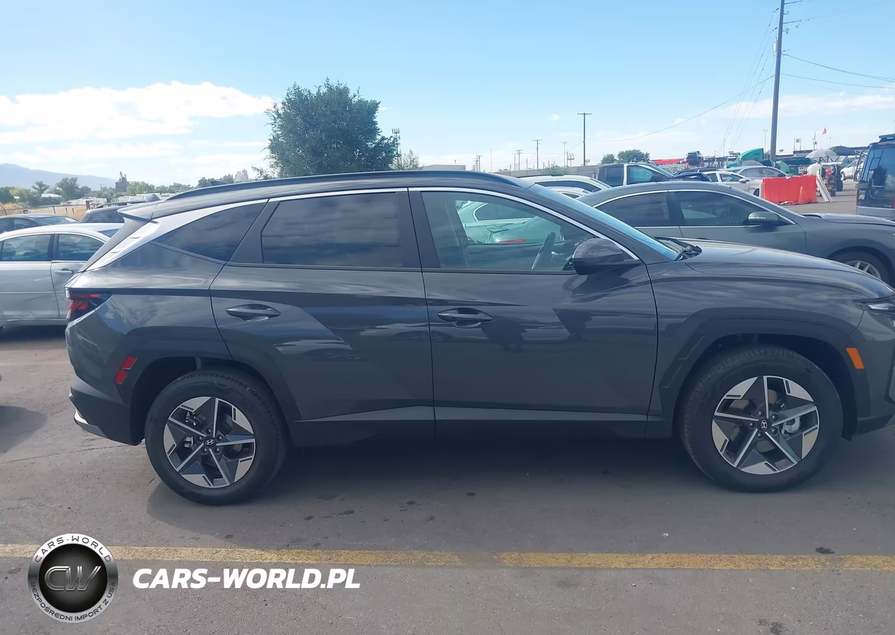 2026 Hyundai Tucson Hybrid Sel VIN:KM8JBDD11TU497500 - 13