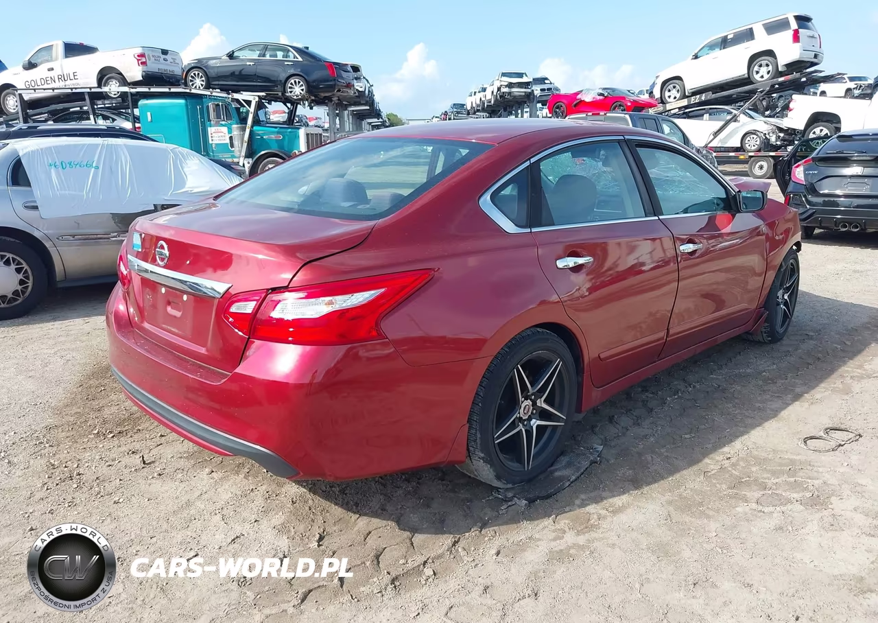 2016 Nissan Altima 2.5 S VIN:1N4AL3AP3GC126277 - 4