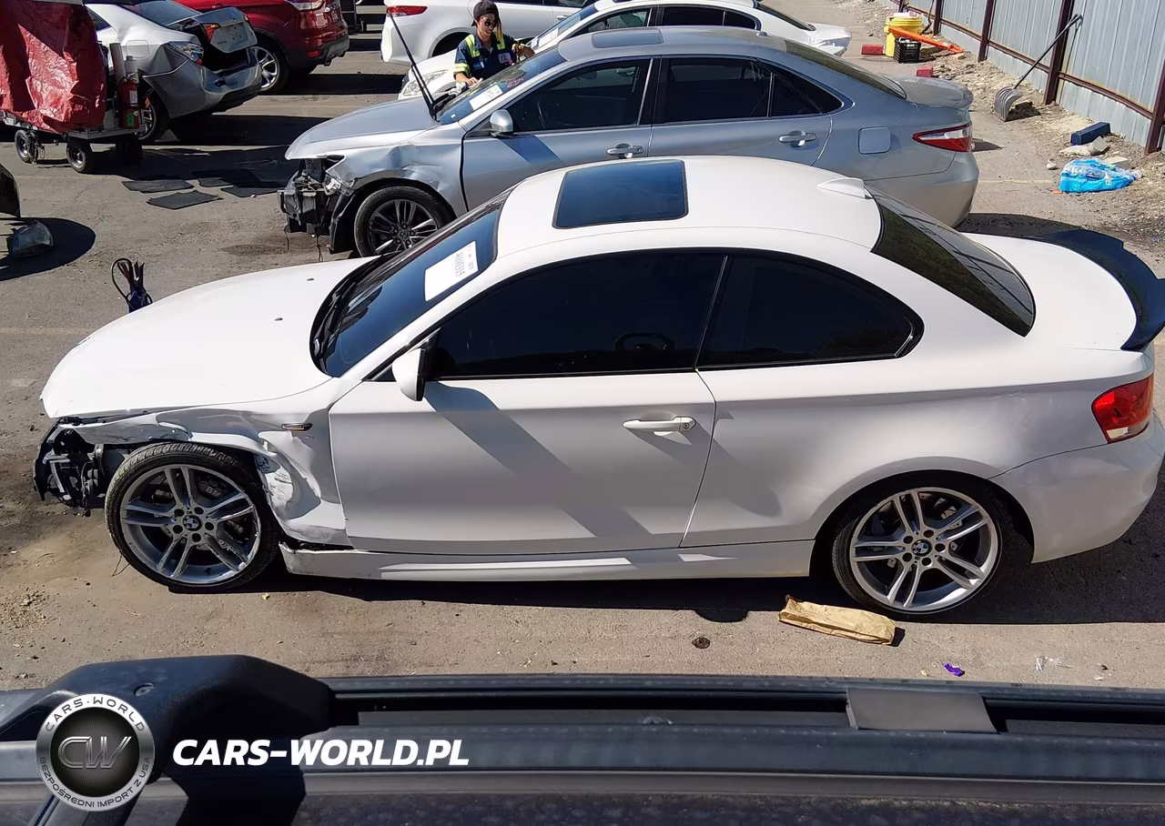 2013 BMW 135I VIN:WBAUC9C51DVY60516 - 14