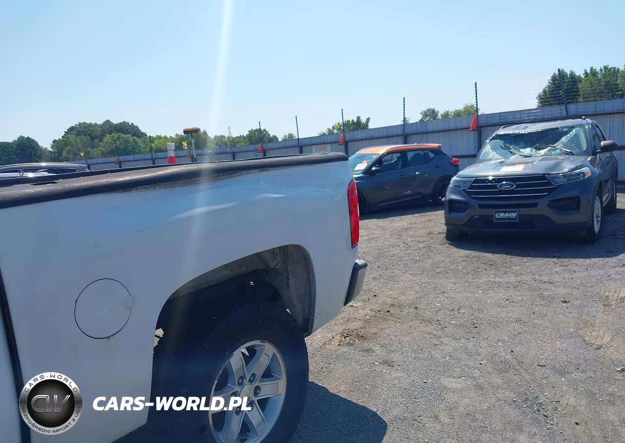 2008 Chevrolet Silverado 1500 Ls VIN:2GCEC13CX81165384 - 6
