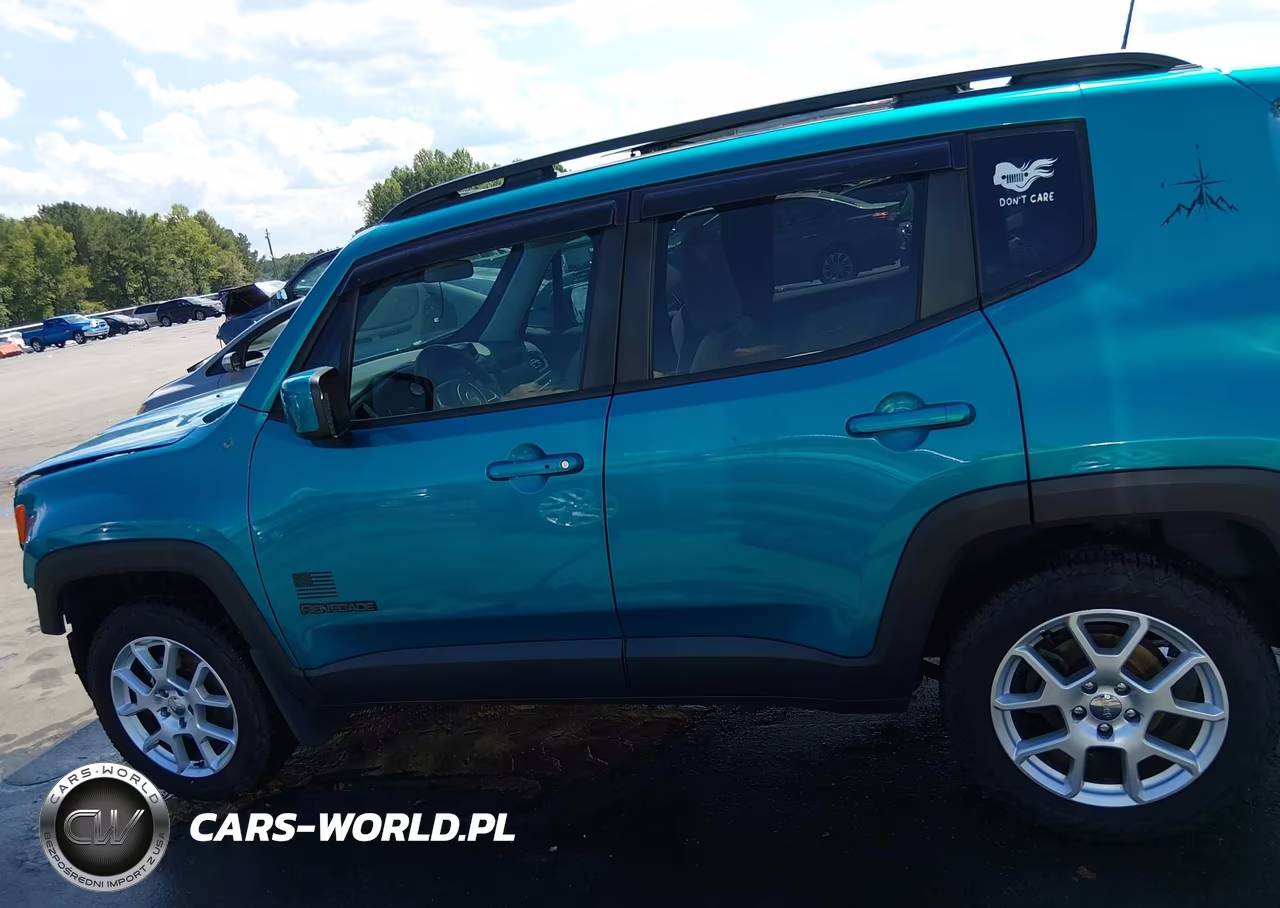 2020 Jeep Renegade Latitude 4X4 VIN:ZACNJBBB2LPL84890 - 14