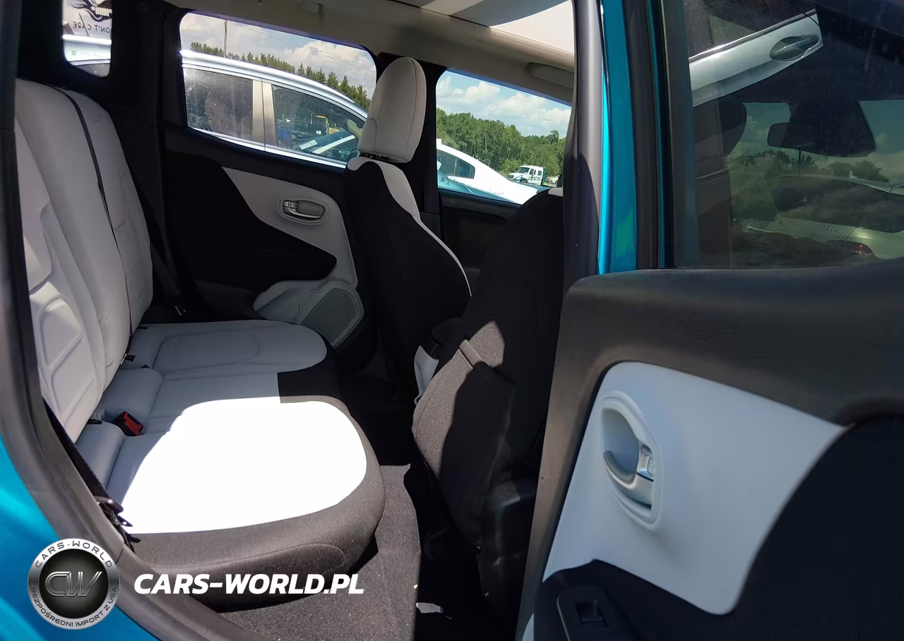2020 Jeep Renegade Latitude 4X4 VIN:ZACNJBBB2LPL84890 - 8