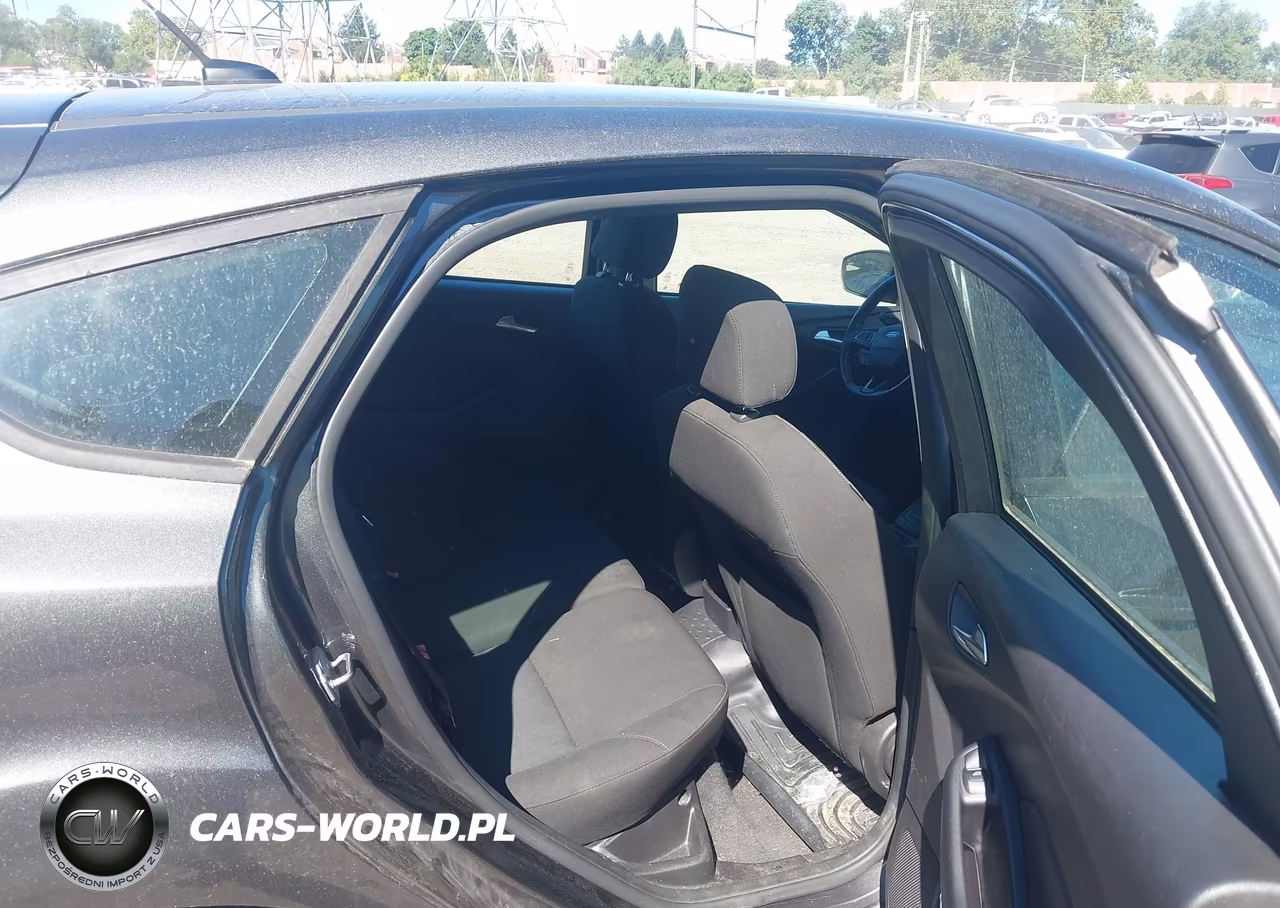 2015 Ford Focus Se VIN:1FADP3K22FL209461 - 8