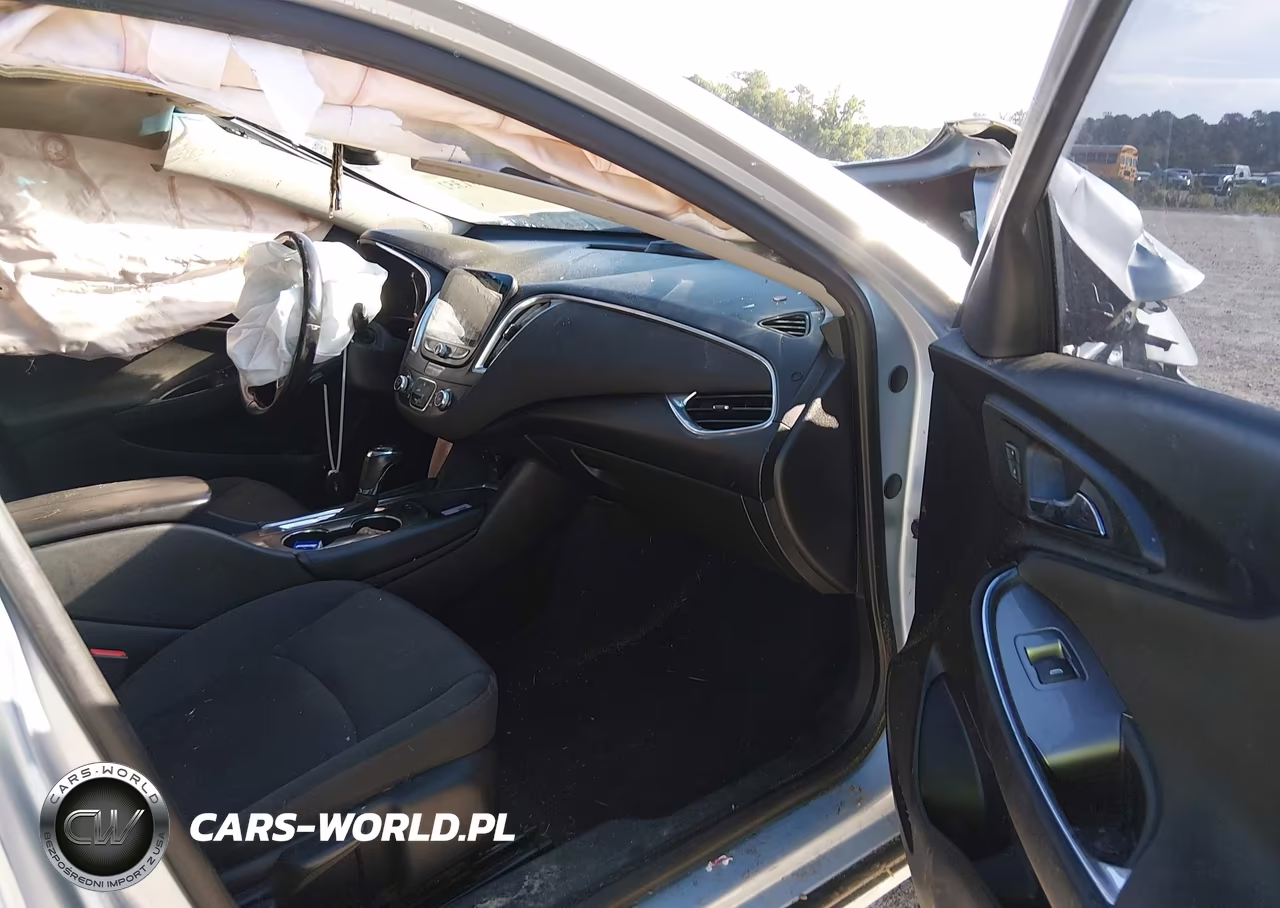 2018 Chevrolet Malibu Lt VIN:1G1ZD5STXJF244438 - 5