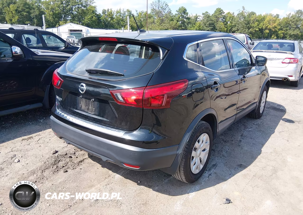 2018 Nissan Rogue Sport S VIN:JN1BJ1CP5JW191209 - 4