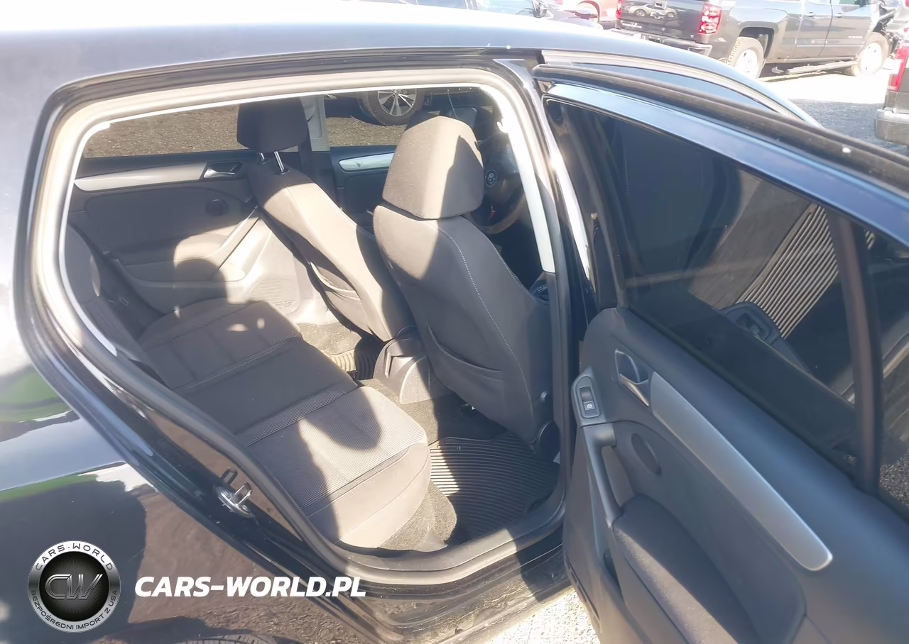 2011 Volkswagen Golf 2.5L 4-Door VIN:WVWDA7AJ6BW246730 - 8