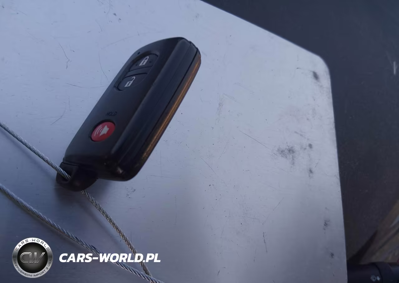 2013 Toyota Prius Three VIN:JTDKN3DU1D1672755 - 11