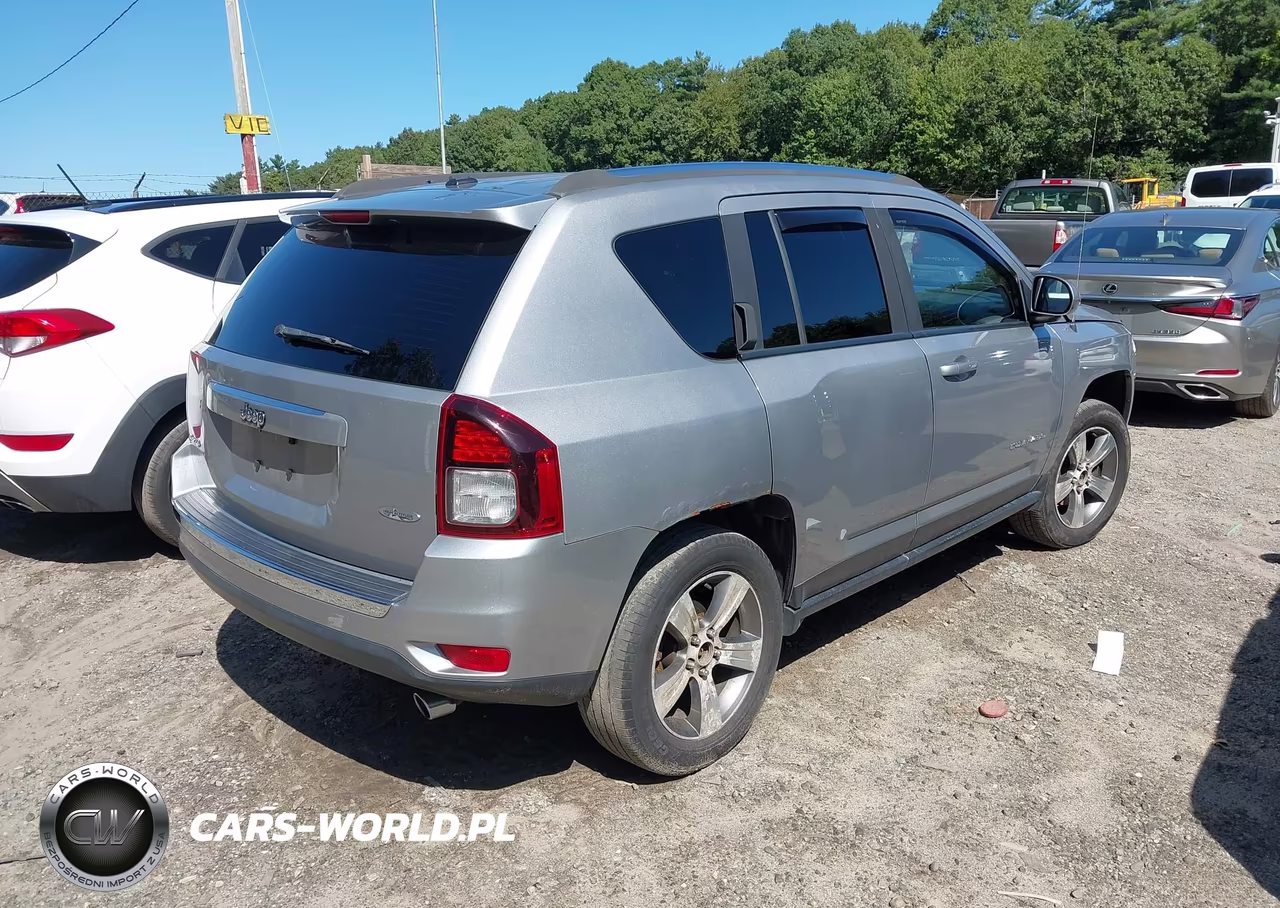 2016 Jeep Compass High Altitude Edition VIN:1C4NJDEB7GD810524 - 4