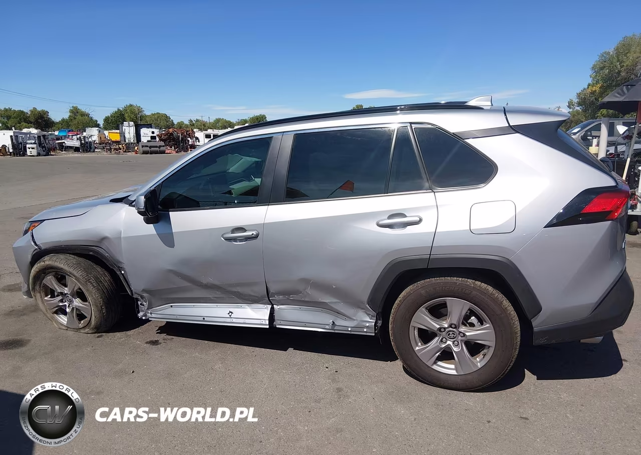 2025 Toyota Rav4 Xle VIN:2T3P1RFV2SW558532 - 15