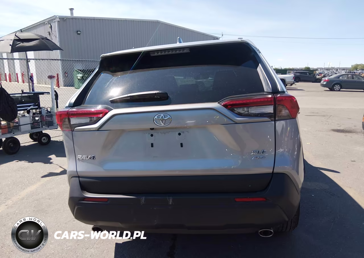 2025 Toyota Rav4 Xle VIN:2T3P1RFV2SW558532 - 17