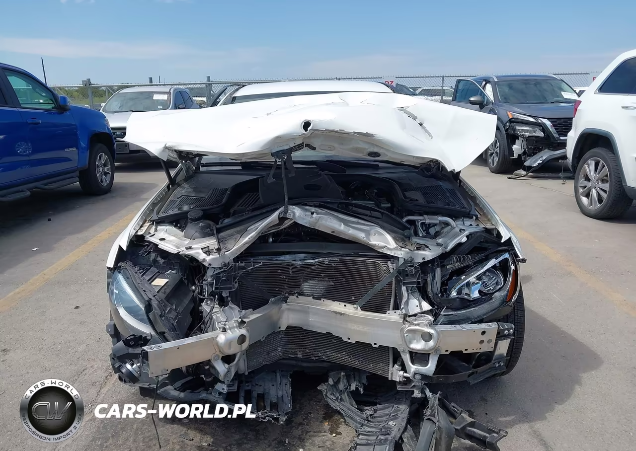 2017 Mercedes-Benz C 300 VIN:55SWF4JBXHU207720 - 13