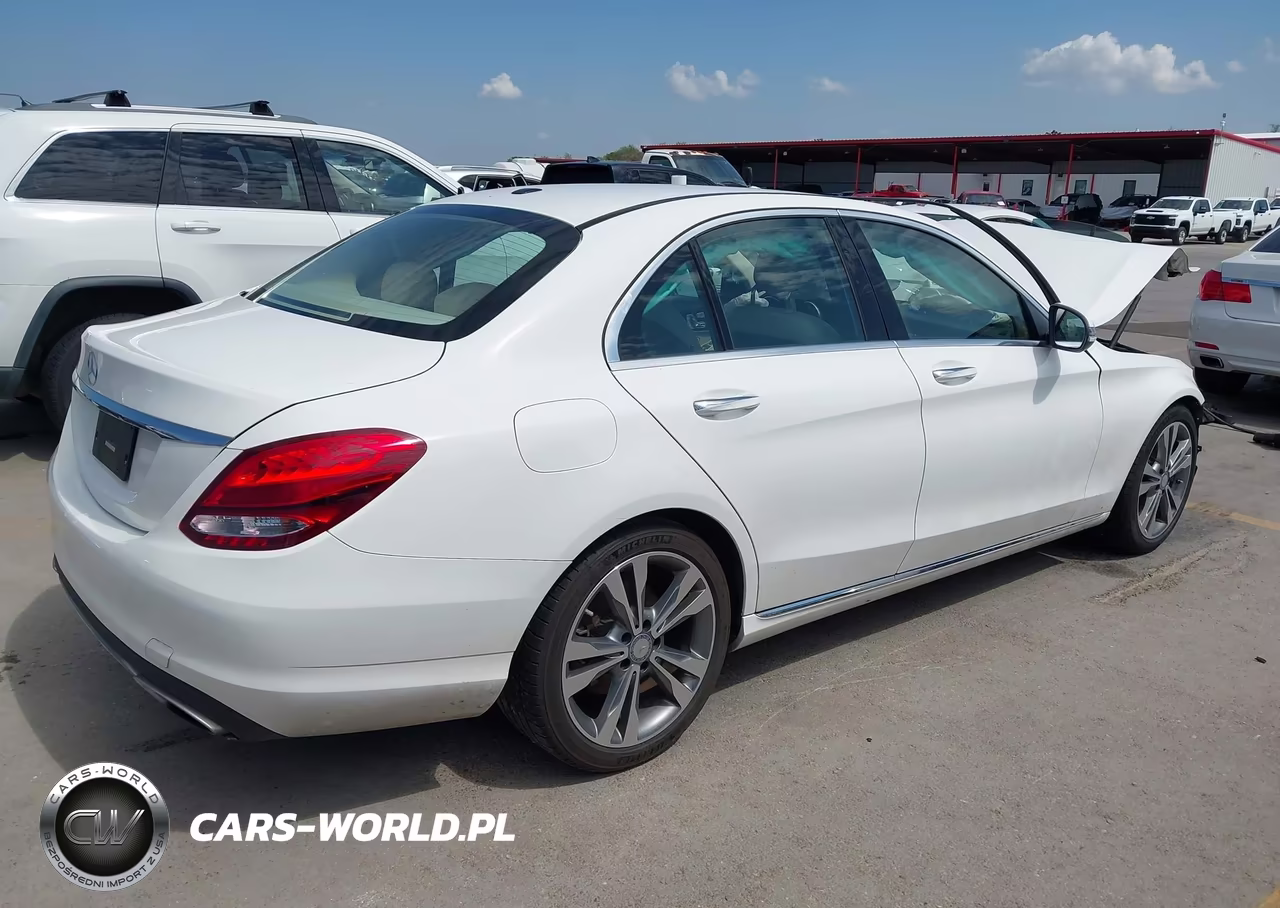 2017 Mercedes-Benz C 300 VIN:55SWF4JBXHU207720 - 4