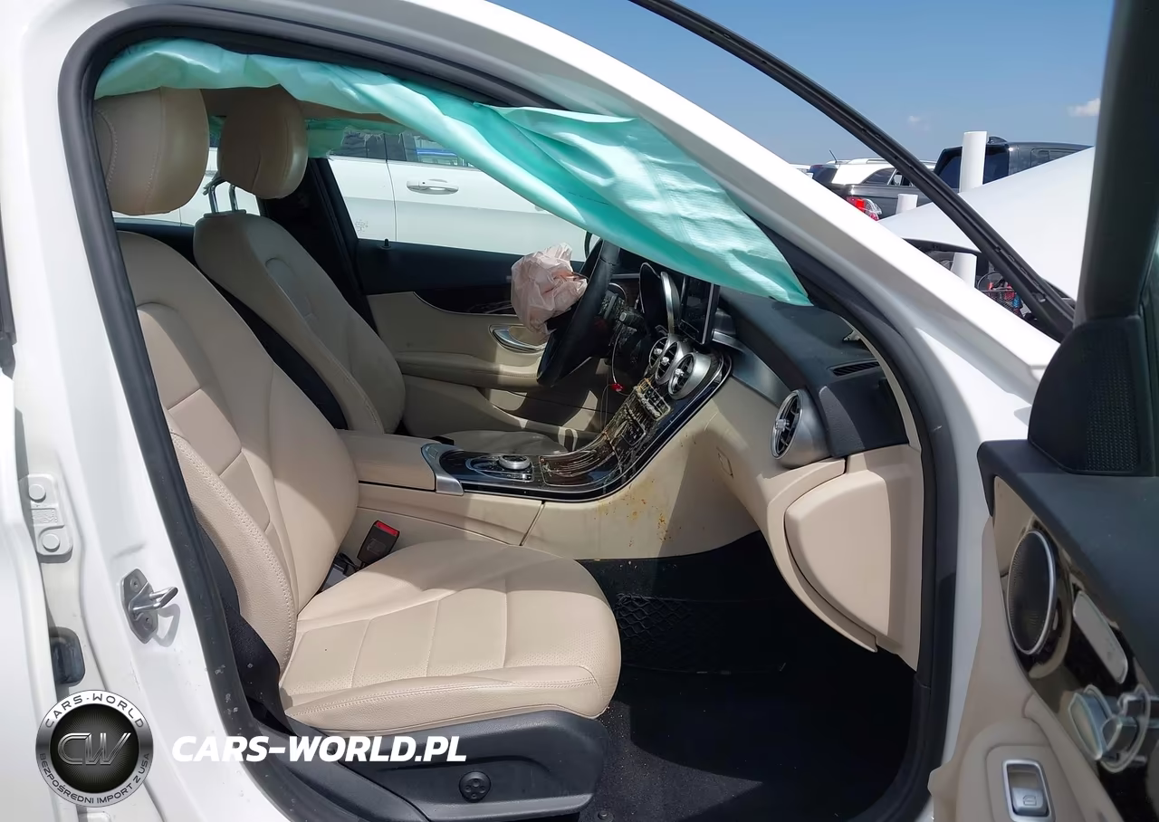 2017 Mercedes-Benz C 300 VIN:55SWF4JBXHU207720 - 5