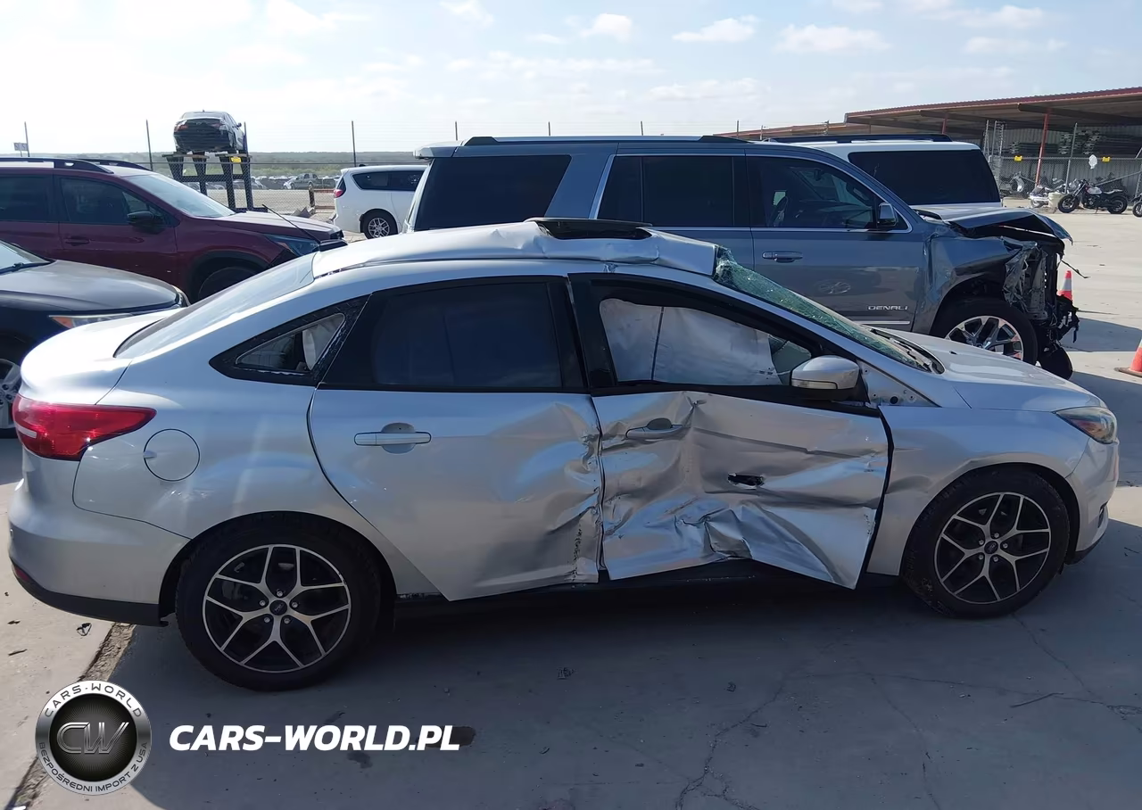 2018 Ford Focus Sel VIN:1FADP3H21JL210892 - 13