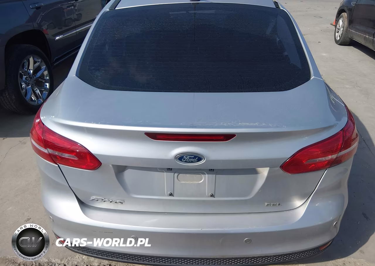 2018 Ford Focus Sel VIN:1FADP3H21JL210892 - 16