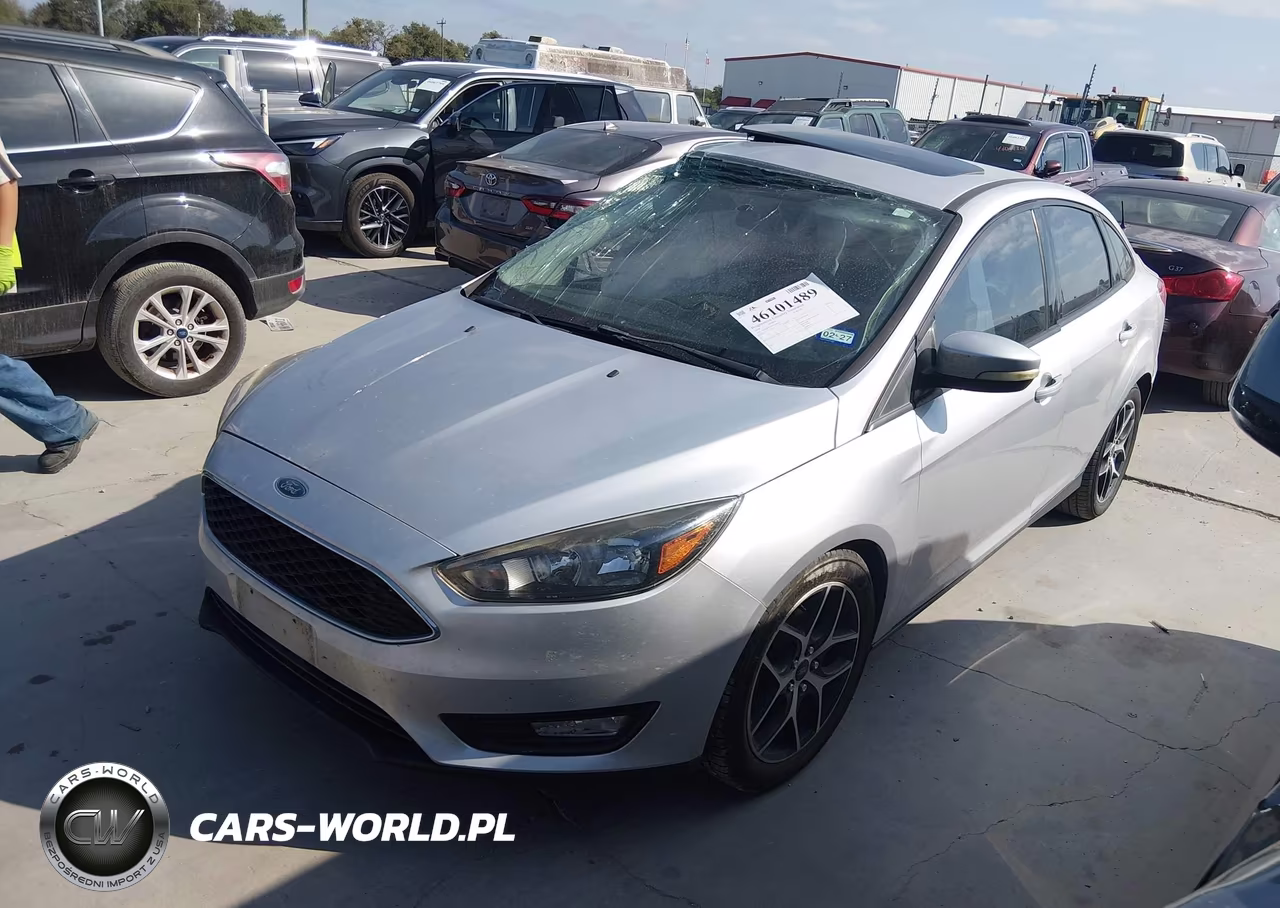 2018 Ford Focus Sel VIN:1FADP3H21JL210892 - 2