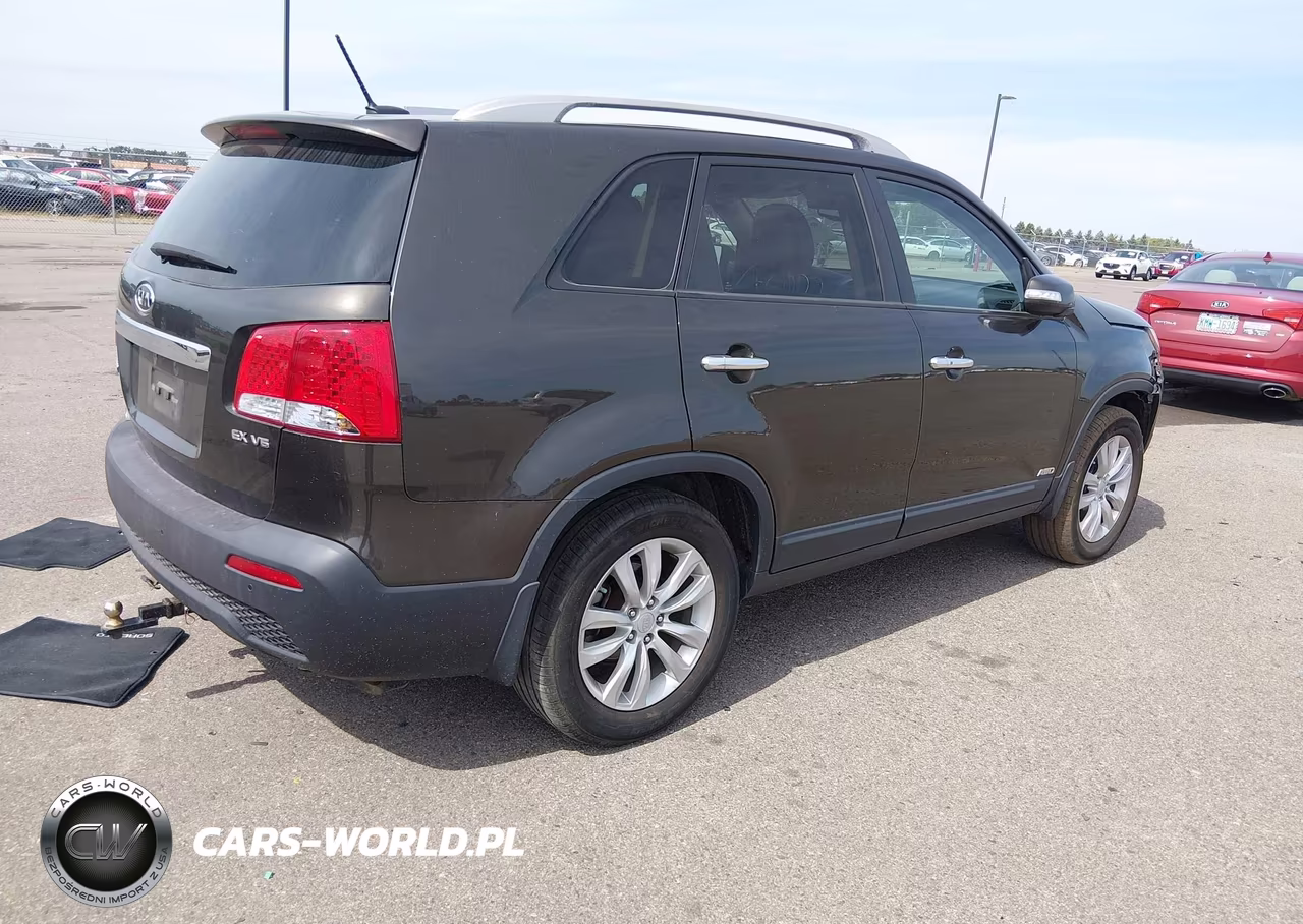 2011 Kia Sorento Ex V6 VIN:5XYKUDA2XBG151087 - 4
