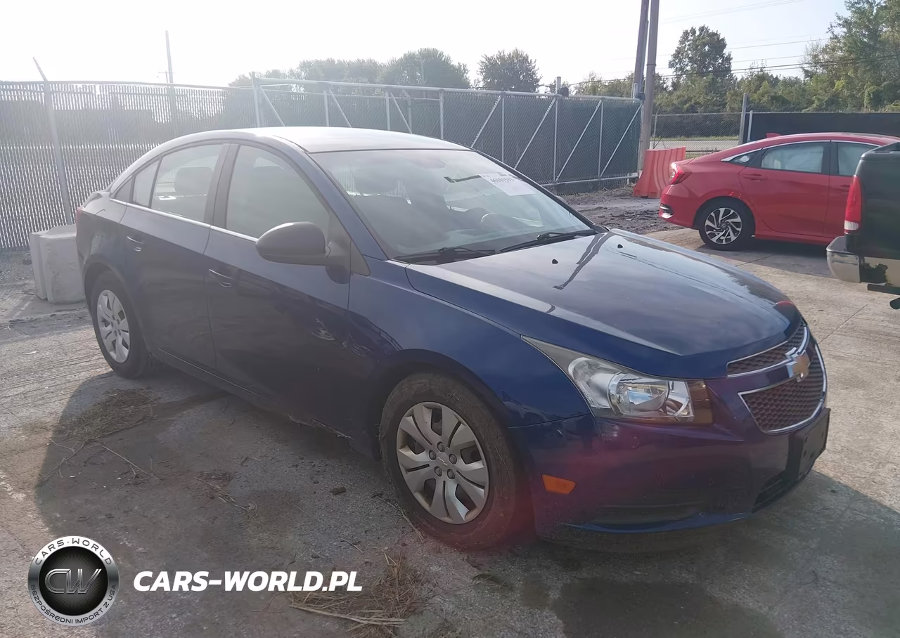2012 Chevrolet Cruze Ls – zdjęcie 1 z 11