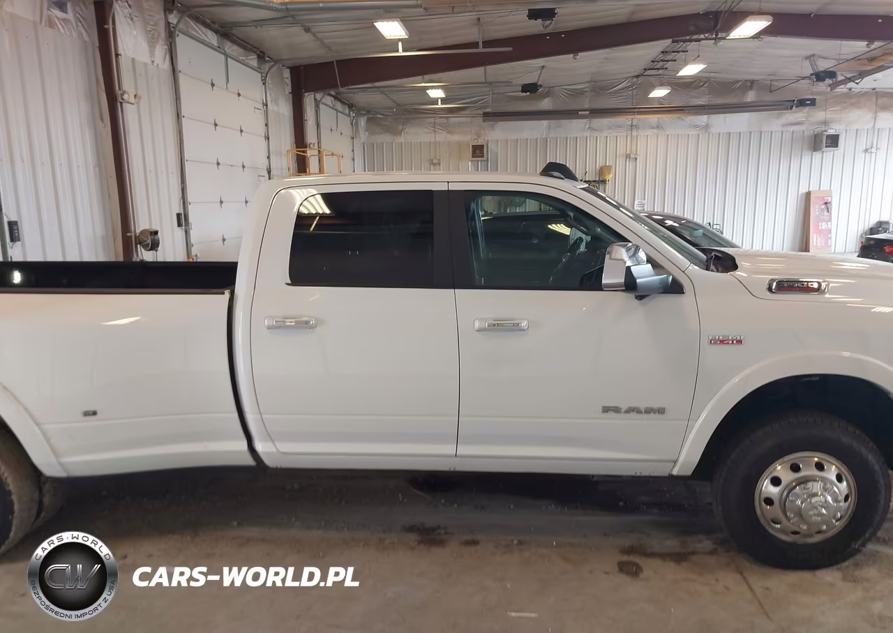 2022 Ram 3500 Laramie 4X4 8' Box VIN:3C63RRJJ8NG237067 - 13