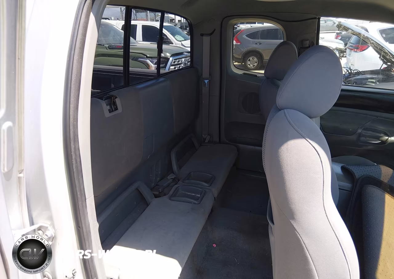 2005 Toyota Tacoma Prerunner V6 VIN:5TETU62NX5Z034418 - 8