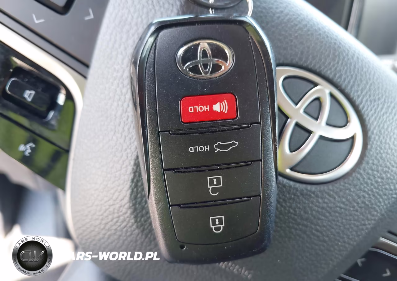 2026 Toyota Camry Le VIN:4T1DAACK0TU304892 - 11