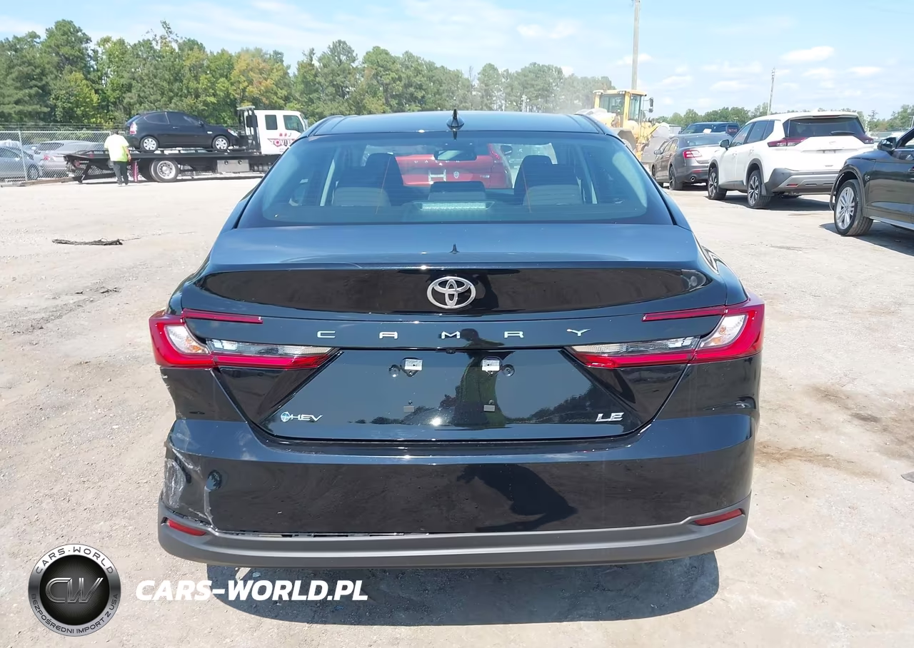 2026 Toyota Camry Le VIN:4T1DAACK0TU304892 - 16
