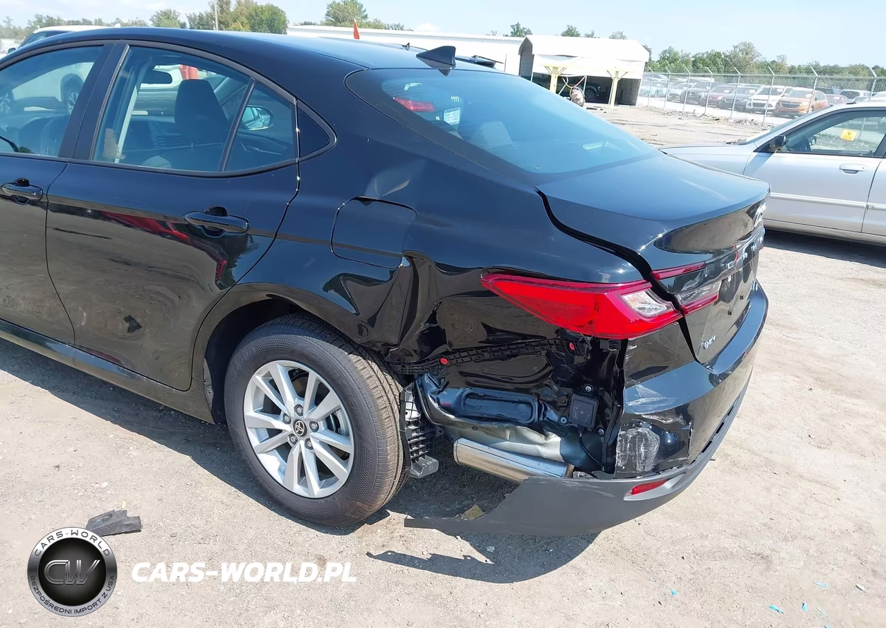 2026 Toyota Camry Le VIN:4T1DAACK0TU304892 - 6