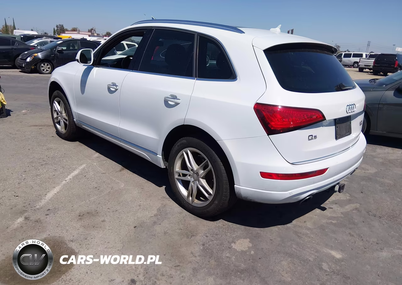 2016 Audi Q5 2.0T Premium VIN:WA1L2AFP2GA130488 - 3