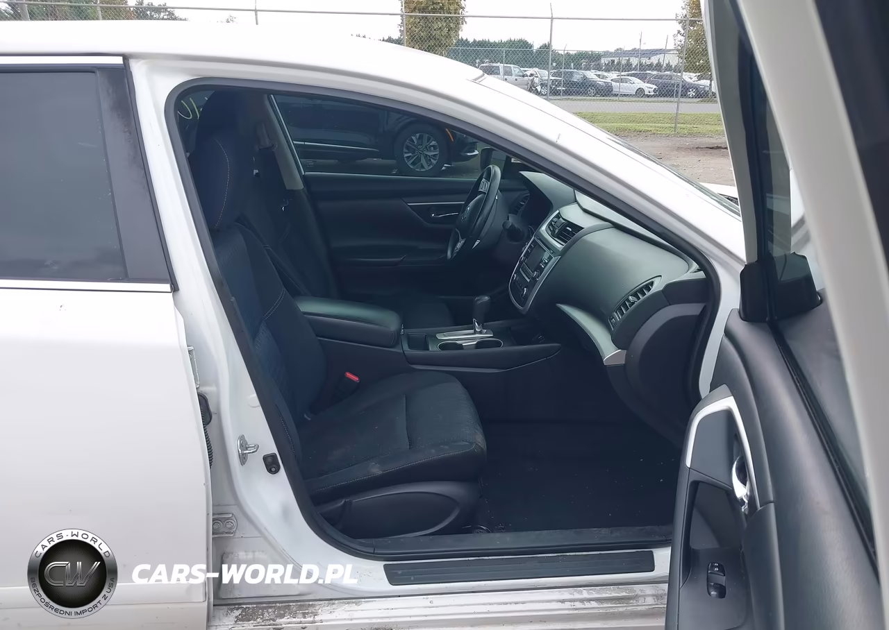 2017 Nissan Altima 2.5 S VIN:1N4AL3AP7HC154360 - 5