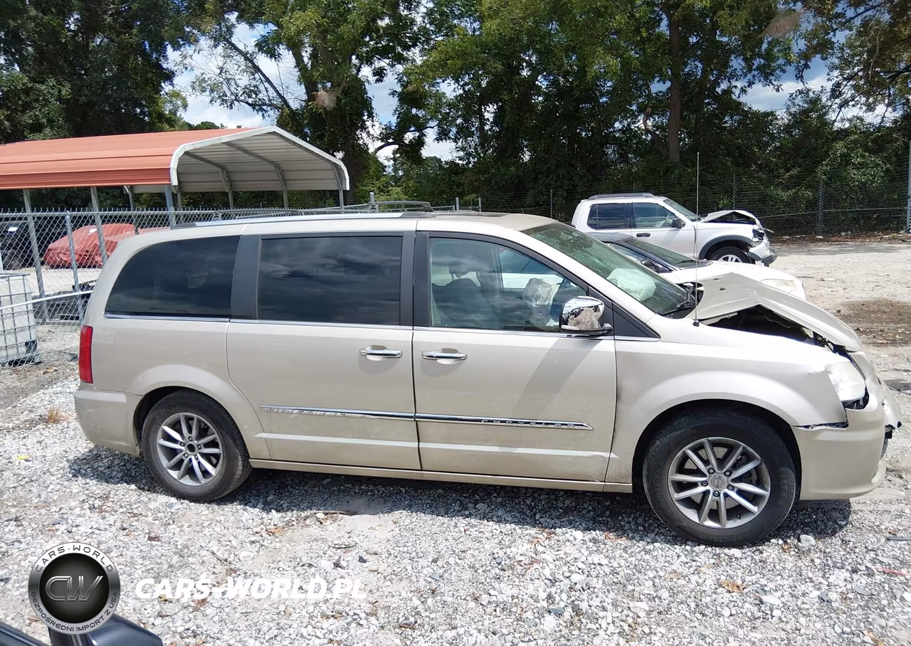 2014 Chrysler Town & Country Limited VIN:2C4RC1GG0ER180360 - 13