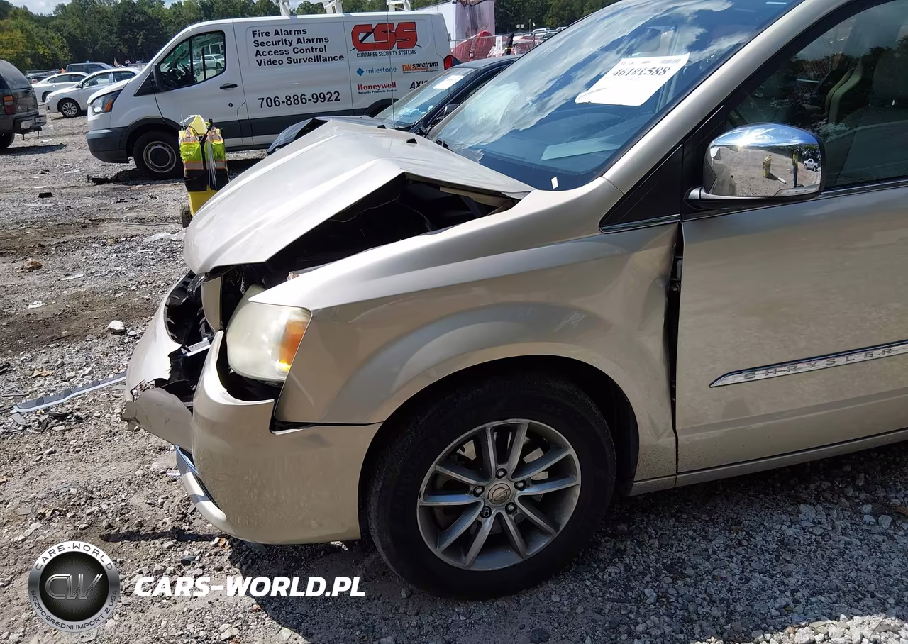 2014 Chrysler Town & Country Limited VIN:2C4RC1GG0ER180360 - 6