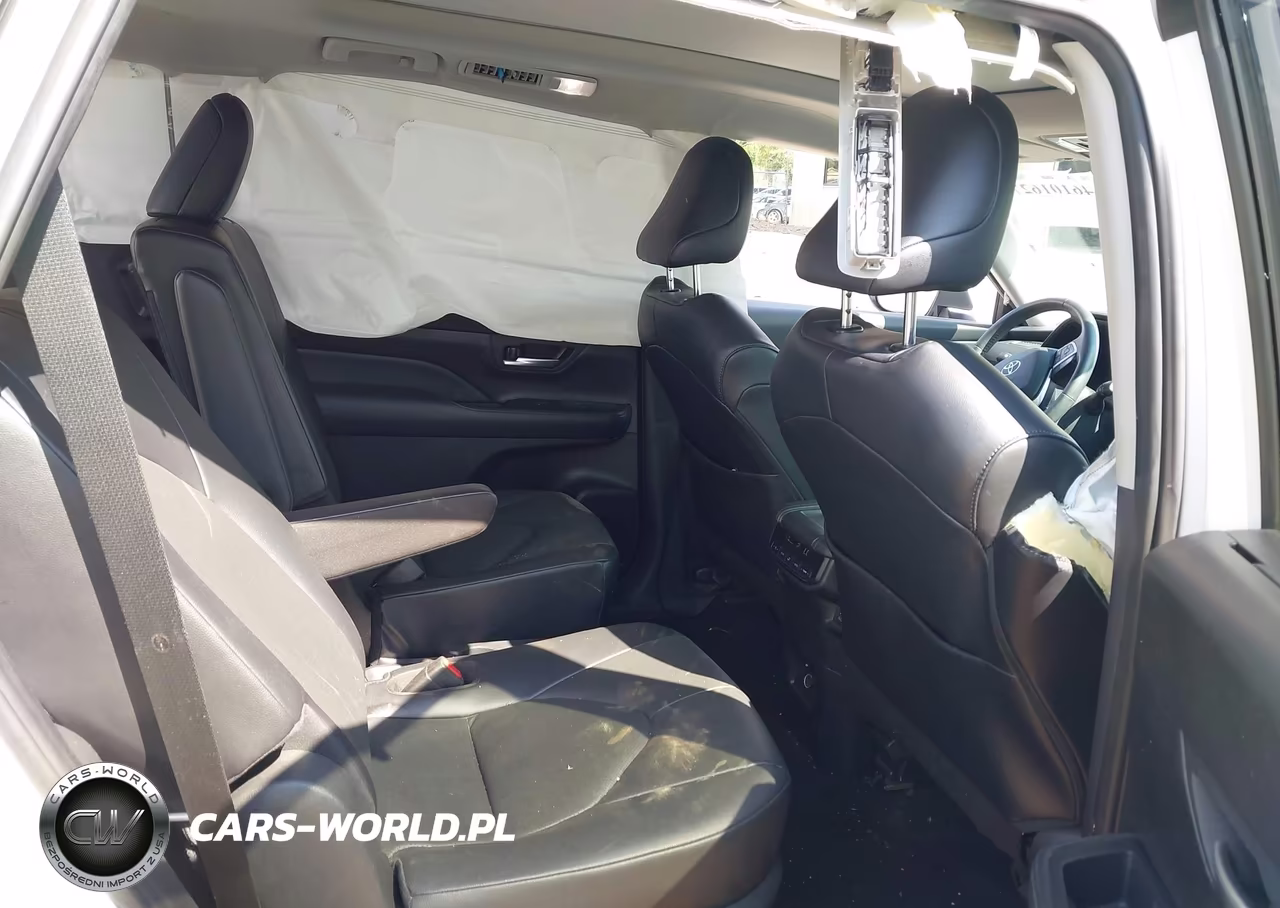 2024 Toyota Grand Highlander Xle VIN:5TDAAAB54RS055464 - 8