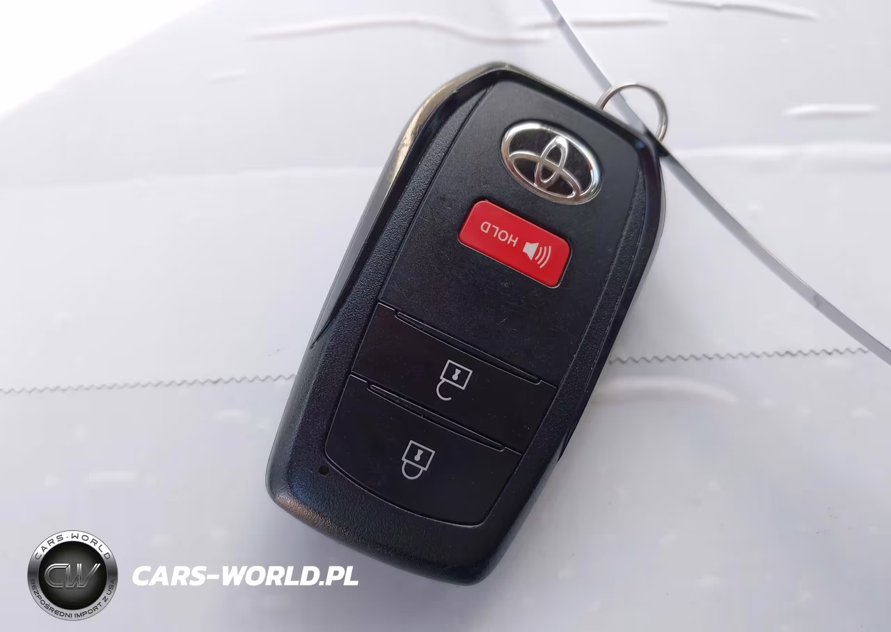 2023 Toyota Prius Le VIN:JTDACAAU7P3004817 - 11