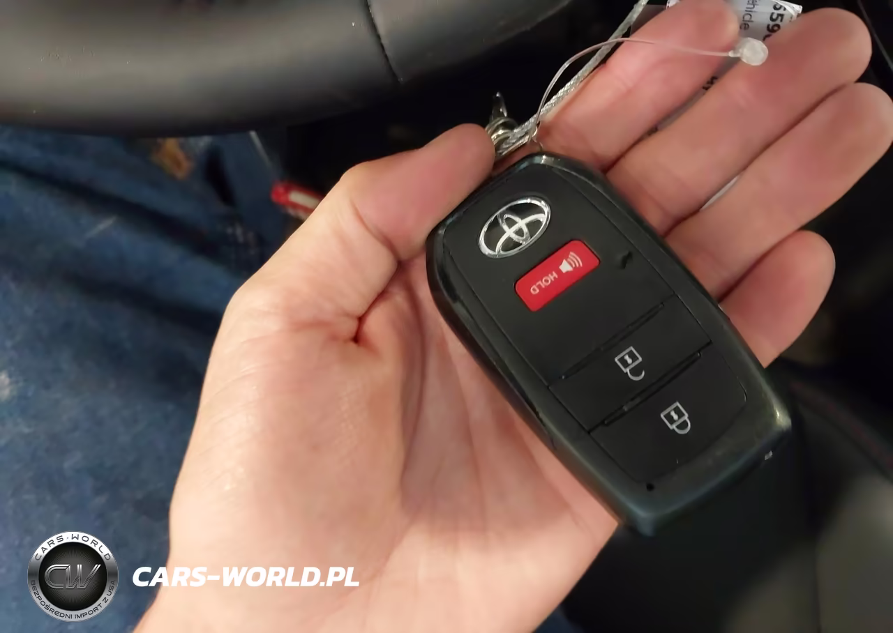 2026 Toyota Prius Plug-In Hybrid Xse VIN:JTDACACU7T3069416 - 11