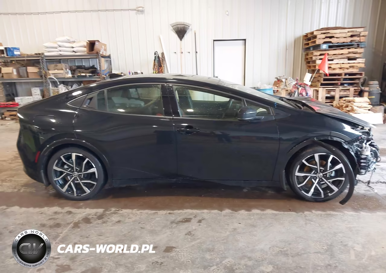2026 Toyota Prius Plug-In Hybrid Xse VIN:JTDACACU7T3069416 - 14